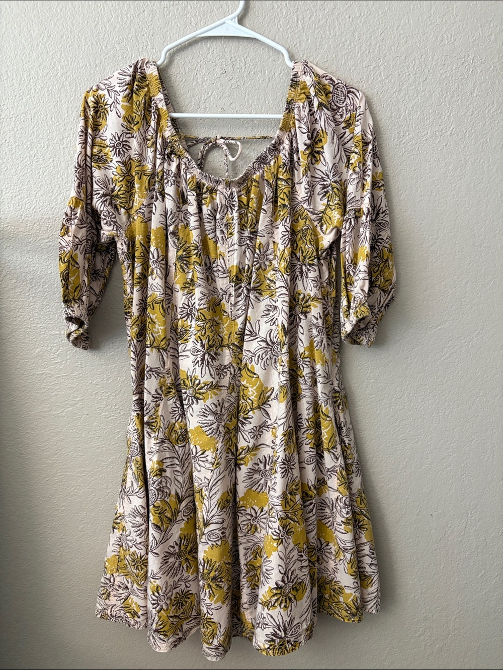 Anthropologie Daily Active Brand Floral Mini Dress in Mustard and Cream🌸🌺